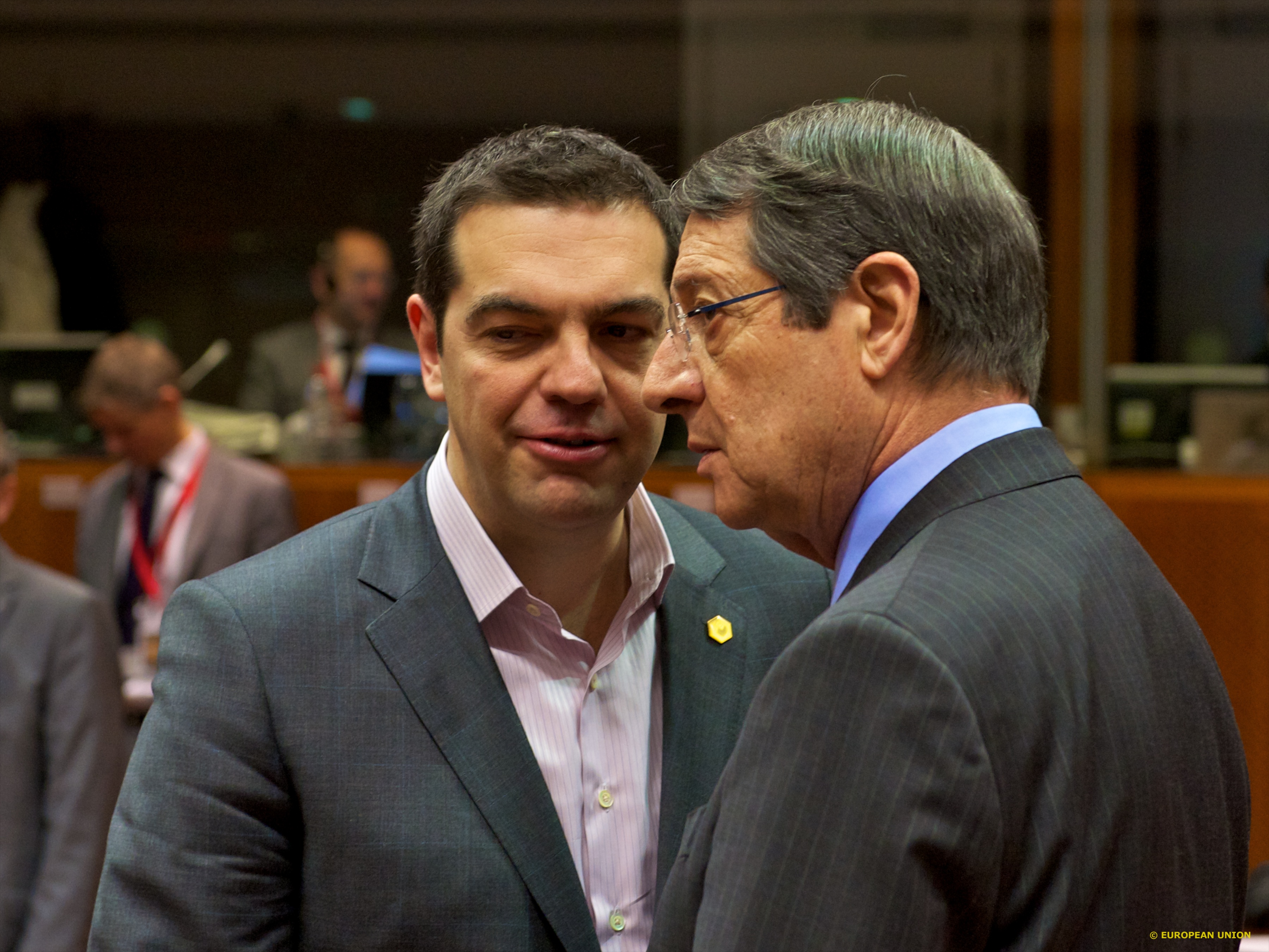 Ενημέρωση Τσίπρα από τον Αναστασιάδη για το Κυπριακό